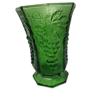 Vintage Emerald Green Glass Vase‎ Grape Vine Leaves Embossed Octagon Decor